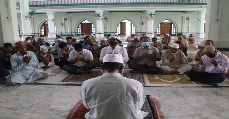 অধ্যাপক সাইদুরের রূহের মাগফিরাত কামনায় ইবিতে দোয়া