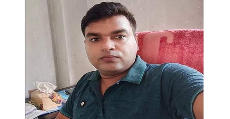 কমলনগর জনস্বাস্থ্য কর্মকর্তা আশিকুর অফিসে আসেন মাঝেমধ্যে!