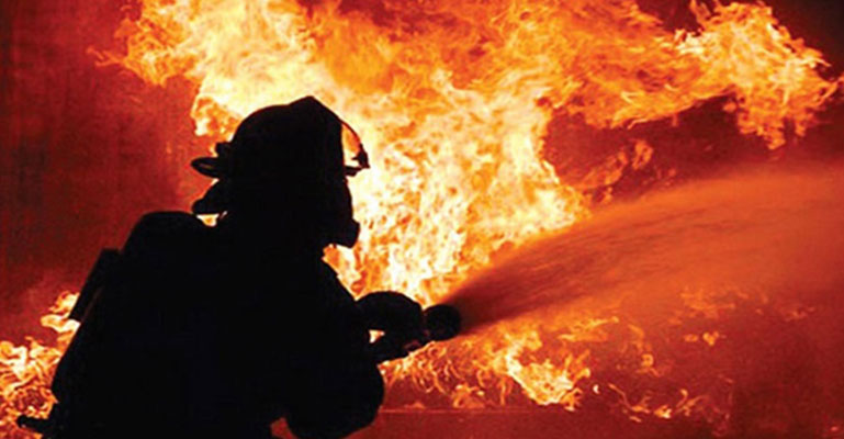 খিলক্ষেতে আবাসিক ভবনে আগুন