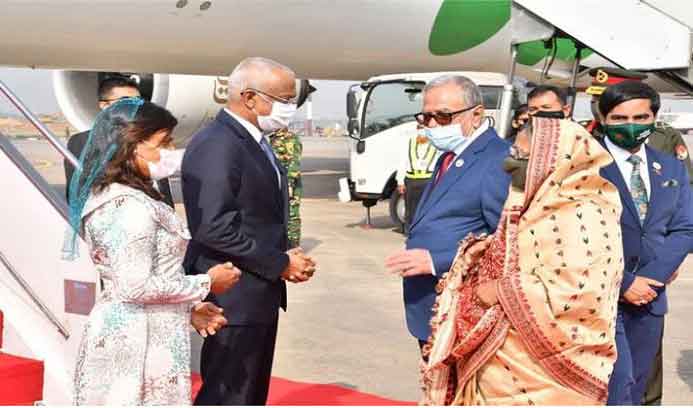 ঢাকায় এলেন মালদ্বীপের প্রেসিডেন্ট ও ফার্স্ট লেডি