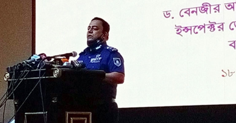 করোনা মোকাবেলায় মাঠে নামছে পুলিশ