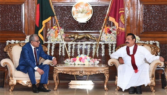 Sri Lankan Premier for exchanging socio-economic god experiences between Dhaka and Colombo