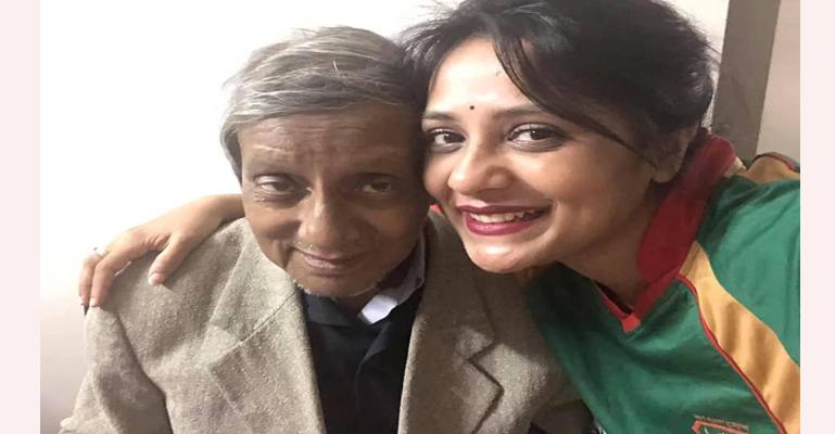 অভিনেত্রী অপি করিমের বাবা আর নেই