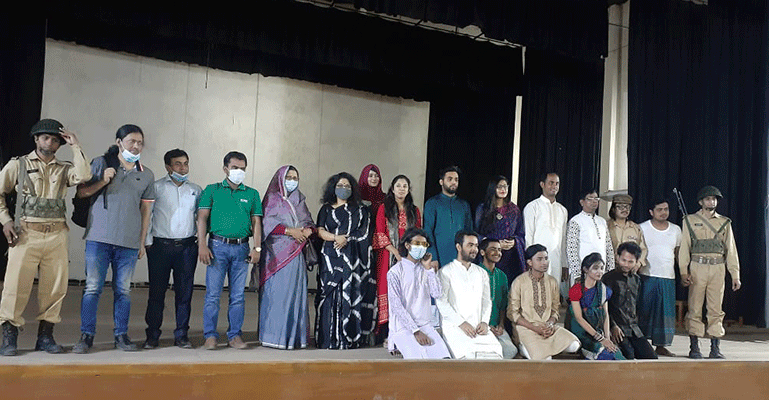 তিতুমীরে মঞ্চায়িত হলো '১৯৭১'