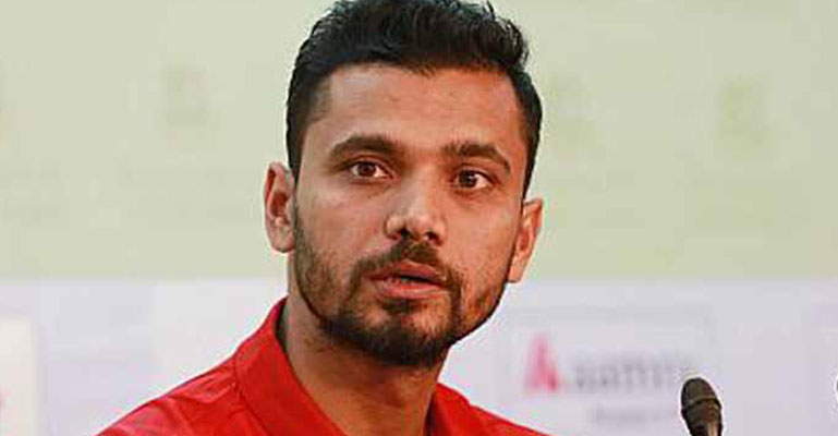 প্রেসিডেন্ট বক্সে ক্রিকেটারদের উলঙ্গ করা হয় : মাশরাফি