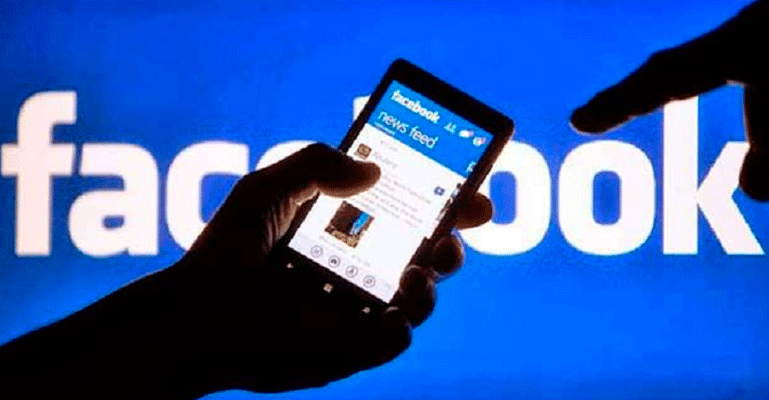 হঠাৎ ফেসবুক ডাউন