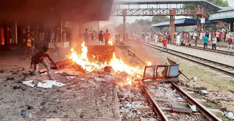 ব্রাহ্মণবাড়িয়ায় ভাংচুরের ঘটনায় আটক ১৪