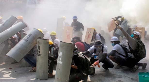 মিয়ানমারে রক্তবন্যা এড়াতে ব্যবস্থা নিন: জাতিসংঘের দূত