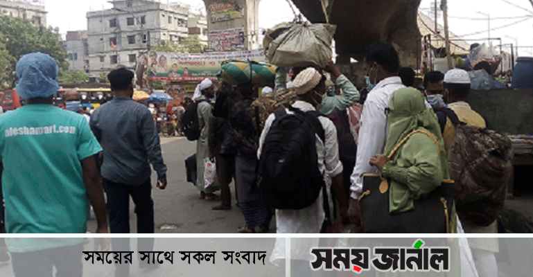 গণপরিবহনে অর্ধেক যাত্রী : কেউ মানছে কেউ মানছে না!