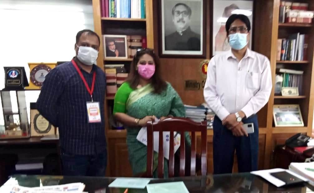 বাণিজ্য সচিবের সাথে ই-ক্যাব প্রেসিডেন্ট এর বৈঠক