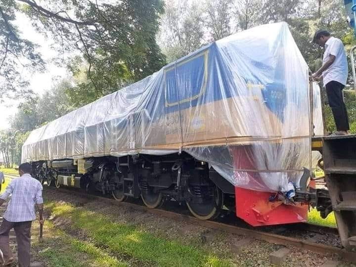 ১০ ইঞ্জিনে পুকুর চুরি, আসছে আরো ৪০ ইঞ্জিন!