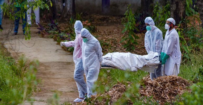 বিশ্বে গত একদিনে করোনায় মৃত ১৩ হাজার