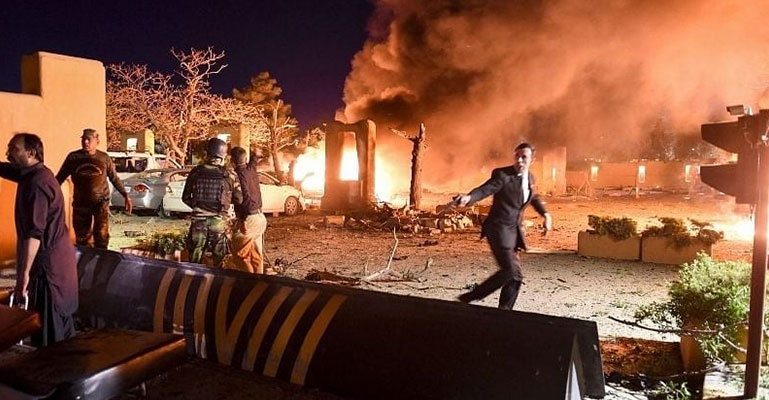 পাকিস্তানে হোটেলে বোমা বিস্ফোরণ : নিহত ৪