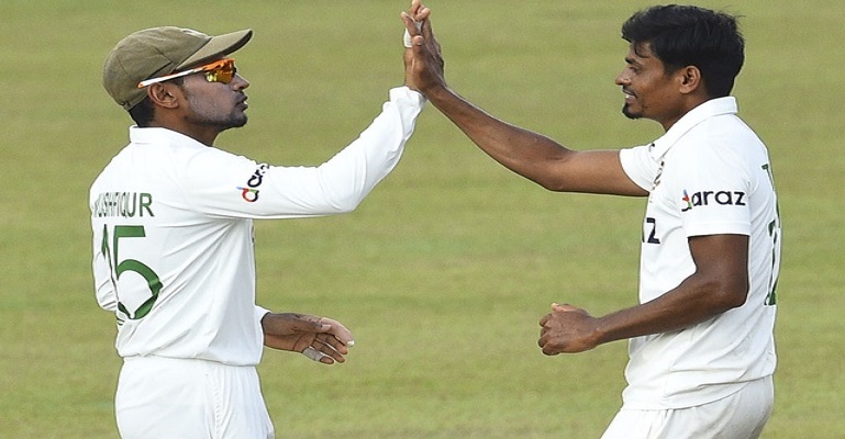 তৃতীয় দিন শেষে ৩১২ রানে এগিয়ে বাংলাদেশ