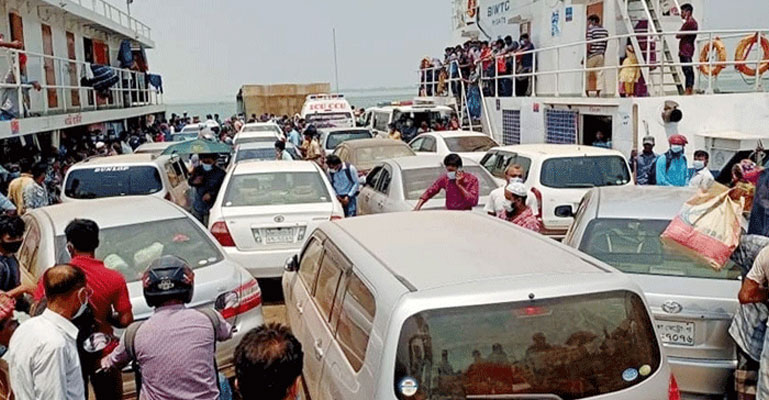 স্বাস্থ্যবিধি উপেক্ষা, ঢাকায় ফেরার চাপ