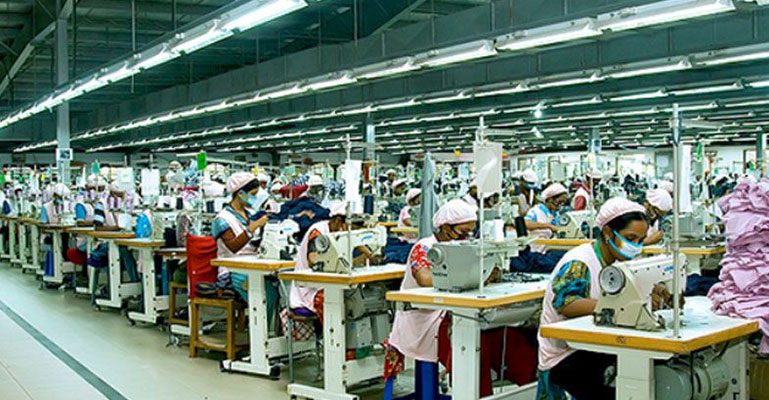ঈদে পোশাক কারখানায় ৩ দিনের বেশি ছুটি নয়