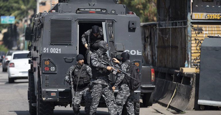 ব্রাজিলে বন্দুকযুদ্ধে পুলিশ কর্মকর্তাসহ নিহত ২৫