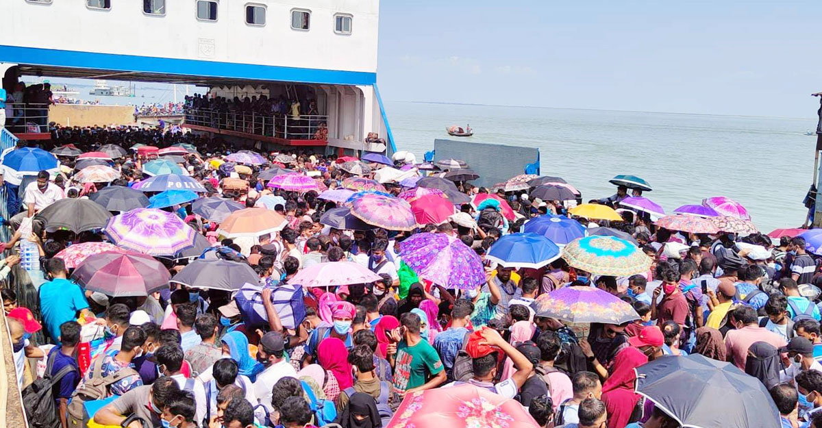 ফেরিতে যাত্রীদের চাপে ৬ জনের মৃত্যু