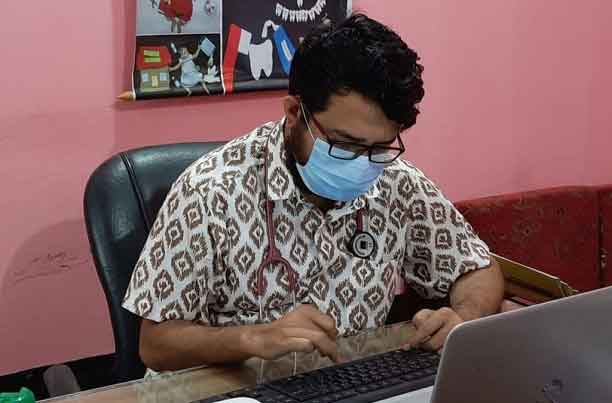 খোলা চোখে কি দেখি : সততার জন্য শাস্তি!!