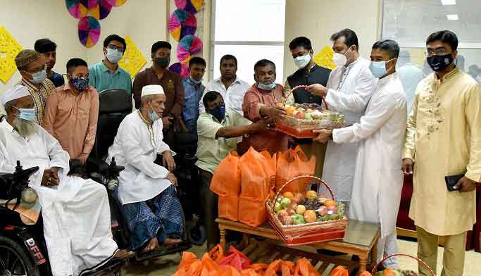 প্রধানমন্ত্রীর ঈদ শুভেচ্ছা পেলেন বীর মুক্তিযোদ্ধারা