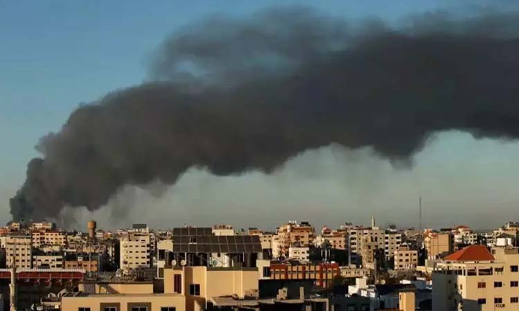 হামাস প্রধানের বাড়িতে ইসরায়েলের হামলা