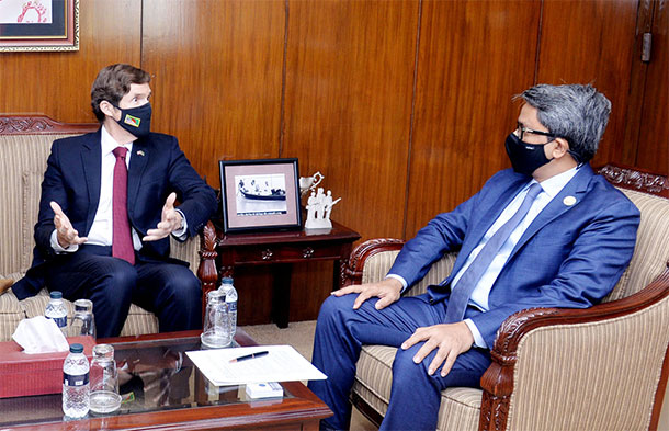 ফিলিস্তিনে রক্তপাত বন্ধে যুক্তরাষ্ট্রের সক্রিয় ভূমিকা চায় ঢাকা