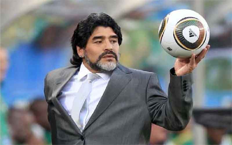 ম্যারাডোনাকে খুনের অভিযোগ : চিকিৎসকসহ ৭ জনের বিরুদ্ধে তদন্ত শুরু