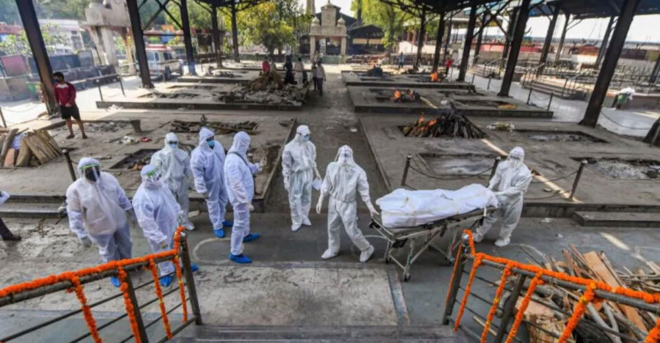 বিশ্বে করোনায় আরও প্রায় ১০ হাজার মানুষের মৃত্যু