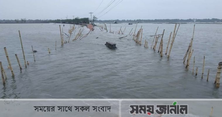 সাতক্ষীরায় ৬০ গ্রাম প্লাবিত, ভেসে গেছে সাড়ে চার হাজার মৎস্য ঘের
