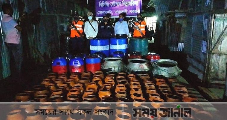 বরগুনায় ২০ লাখ বাগদা-রেনু পোনা জব্দ করেছে কোস্ট গার্ড