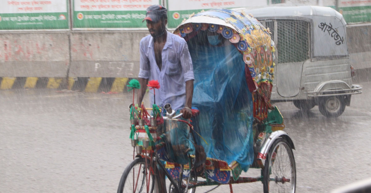 আজও থেমে থেমে বৃষ্টি হবে