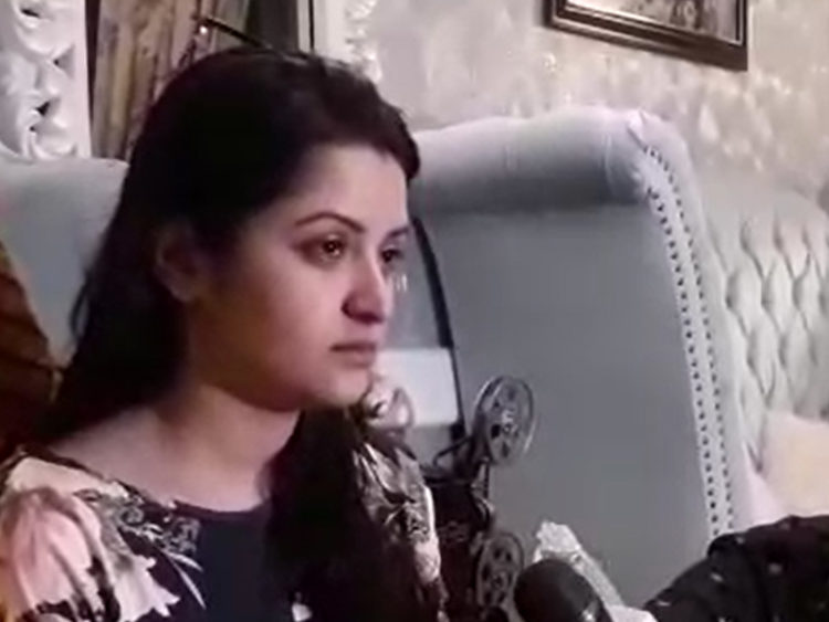 বোট ক্লাবের আগের রাতে অল কমিউনিটি ক্লাবে ভাঙচুর করেন পরীমনি!