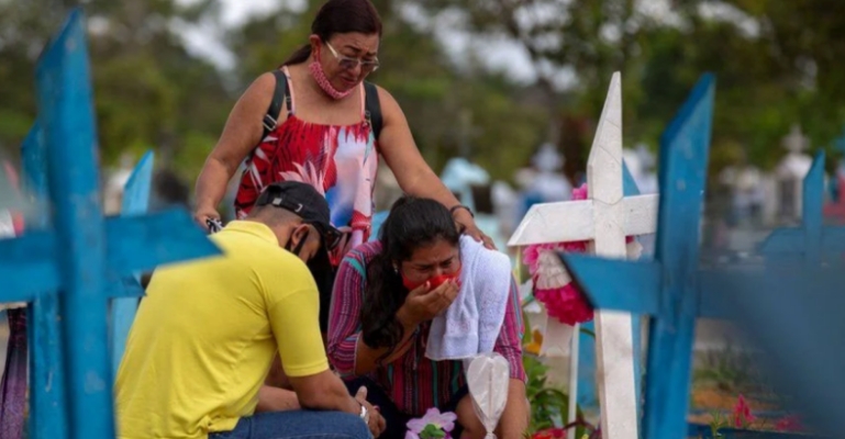 করোনায় ব্রাজিলে ৫ লাখ মানুষের মৃত্যু