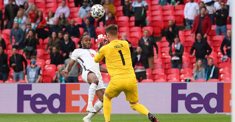 এক গোলের জয়ে গ্রুপ চ্যাম্পিয়ন ইংল্যান্ড