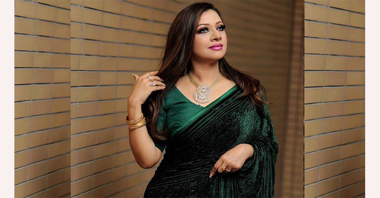 নতুন পরিচয়ে আঁখি আলমগীর