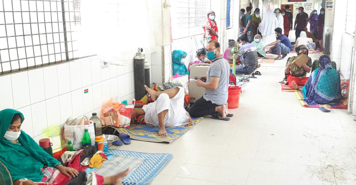 খুলনায় করোনায় রেকর্ড মৃত্যু, হাসপাতালগুলোতে শয্যা সংকট