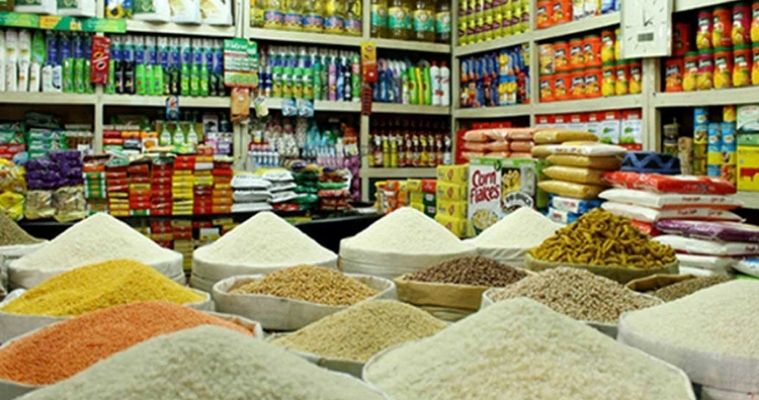 তেল বিক্রি হচ্ছে আগের দামেই, চাল-ডালও চড়া