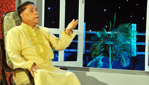 কুরবানীর ঈদেও গান শোনাবেন ড. মাহফুজুর রহমান