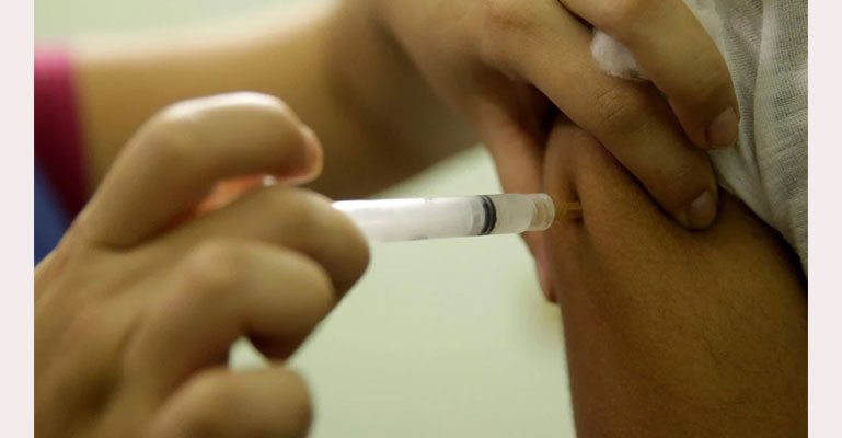 বিদেশগামী শিক্ষার্থীদের টিকা নিতে পরিপত্র জারি