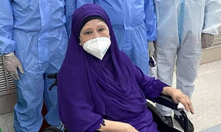 করোনার টিকা নেবেন খালেদা জিয়া