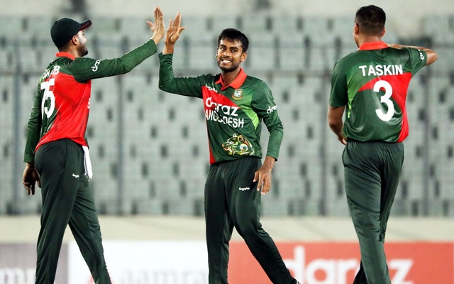 টসে হেরে বোলিংয়ে বাংলাদেশ, ফিরলেন সাকিব