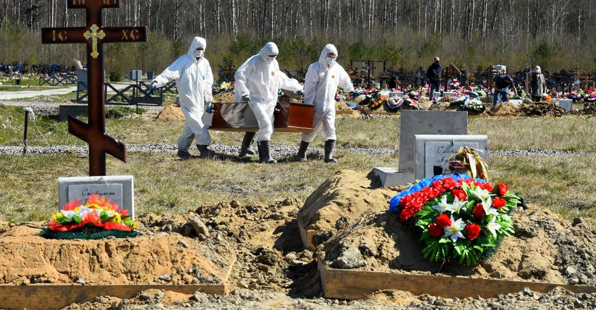 বিশ্বে করোনায় একদিনে ১০ হাজারের বেশি মৃত্যু