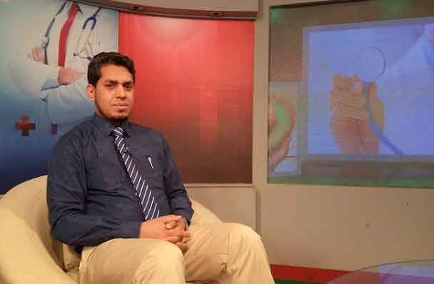 বাচ্চার জ্বর নিয়ন্ত্রণ না করে ঘুমাবেন না