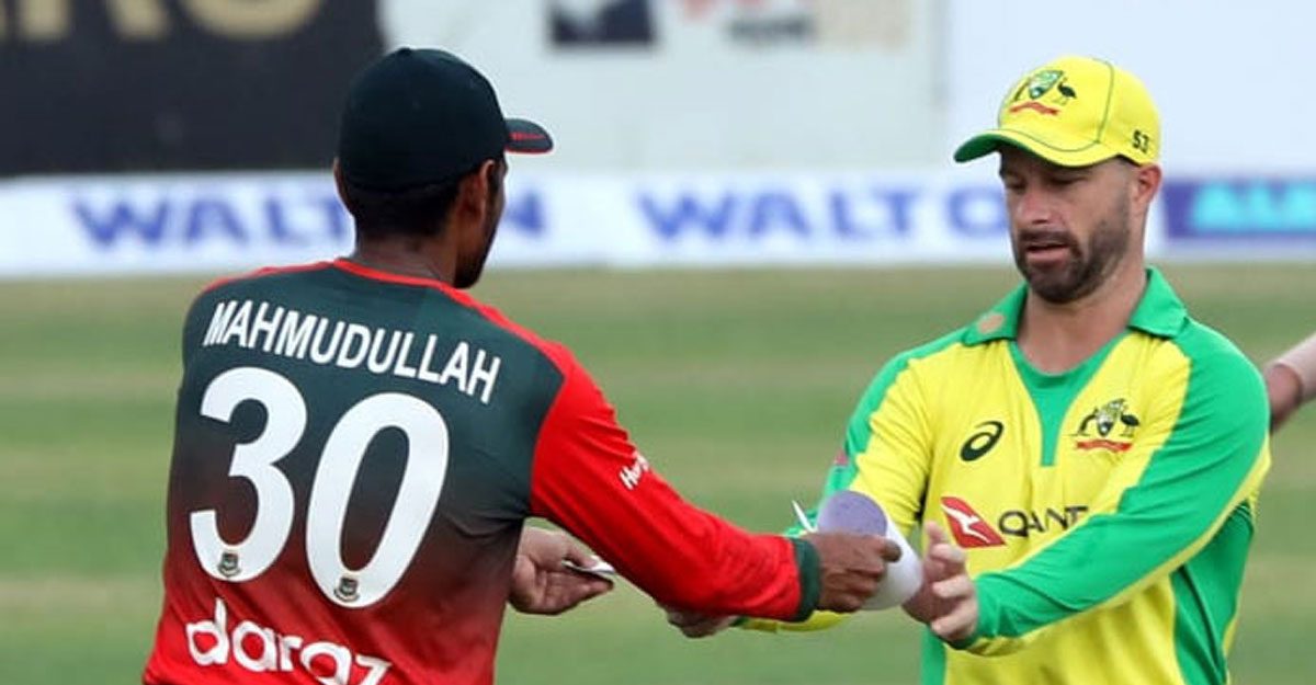 এবার টস জিতে ব্যাটিংয়ে অস্ট্রেলিয়া