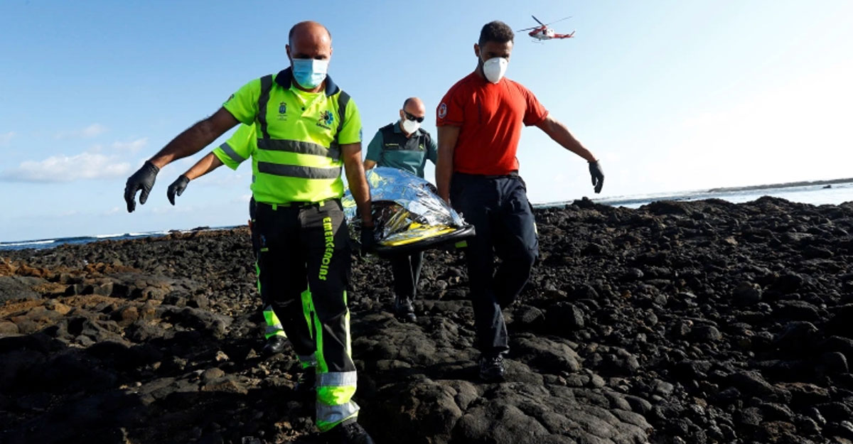 মরক্কো উপকূলে নৌকাডুবি, ৪২ অভিবাসীর মৃত্যুর আশঙ্কা