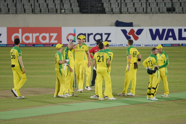 অবশেষে জয়ের দেখা পেলো অস্ট্রেলিয়া