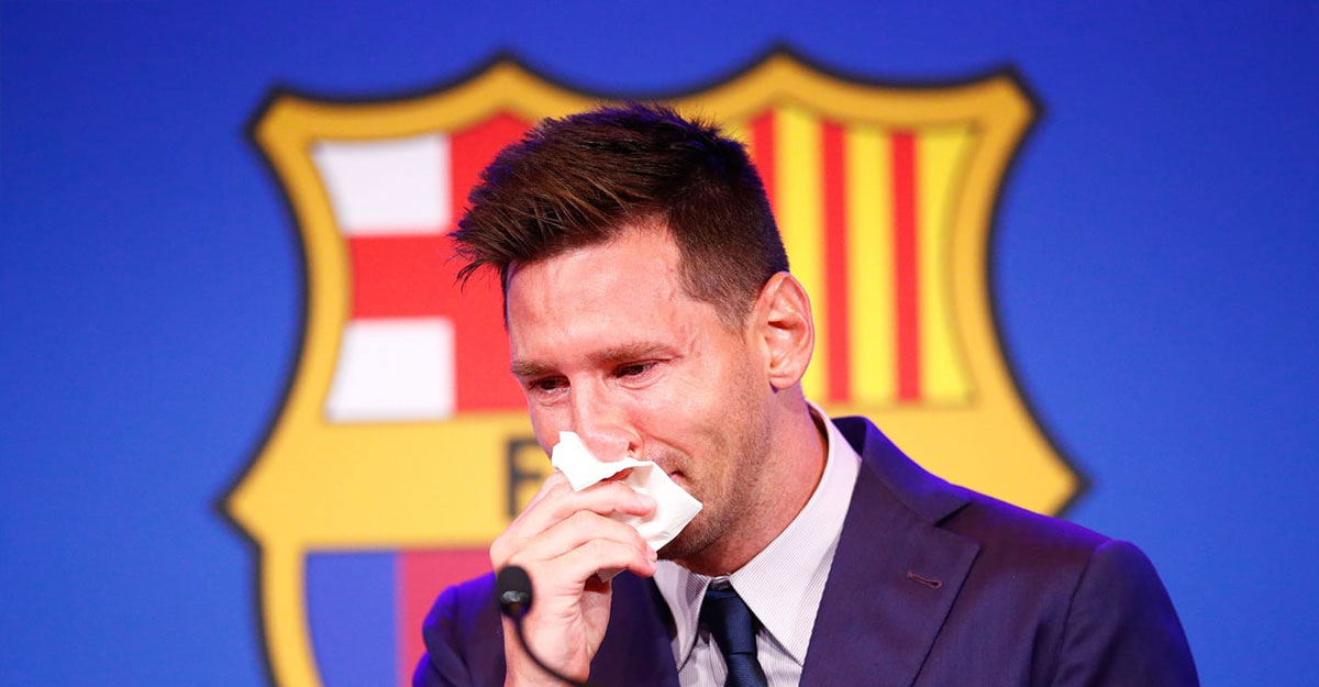 কাঁদতে কাঁদতে বার্সাকে বিদায় বললেন মেসি