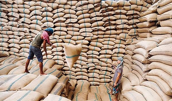 চাল আমদানিতে শুল্ক কমিয়েছে সরকার