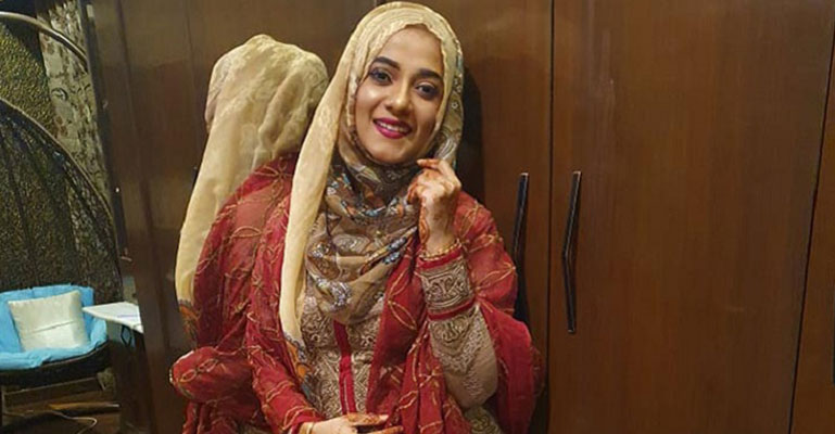 অভিনেত্রি অ্যানী খানের ব্যস্ততা