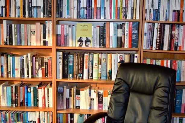 বাঙালি কেন বই পড়ে না